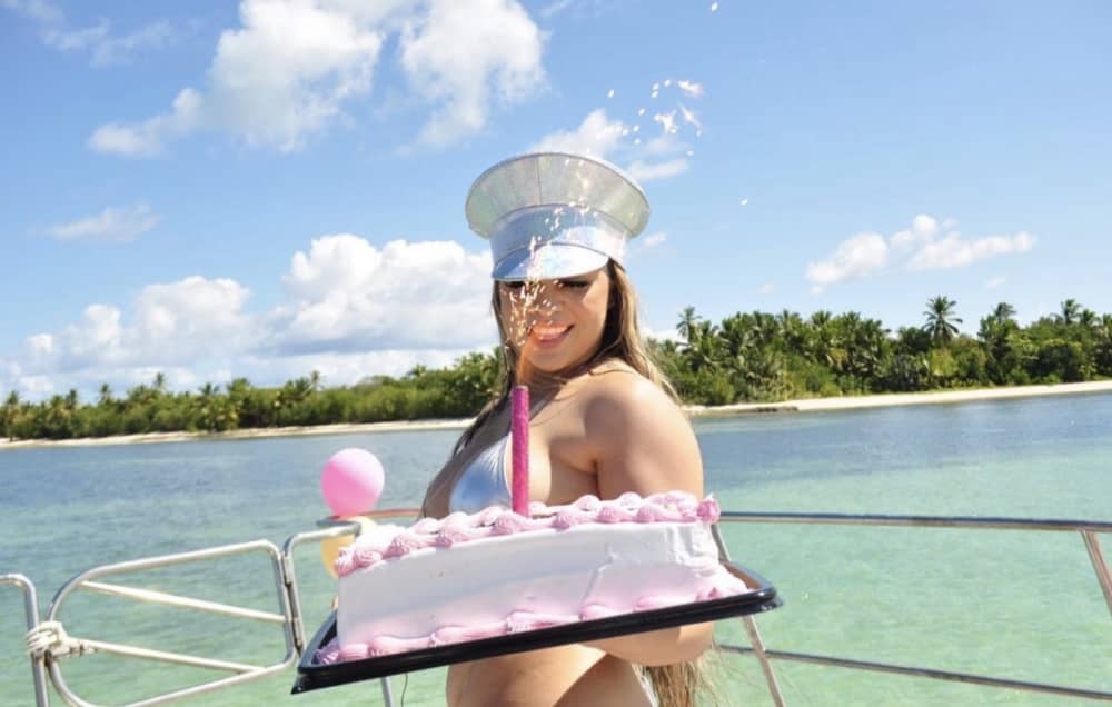 Enjoy the sun on a 9h boat trip in Punta Cana