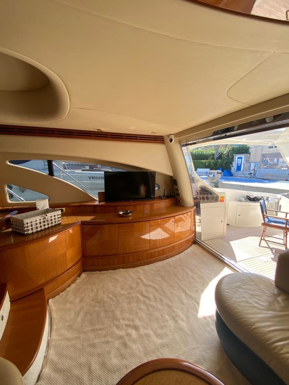 Een exclusieve Tropea-reis: een magische dag op een motorjacht.