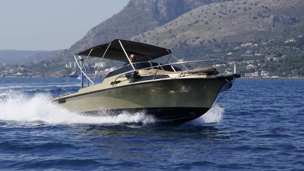 Genießen Sie 8 Stunden auf einem Motorboot in Heraklion