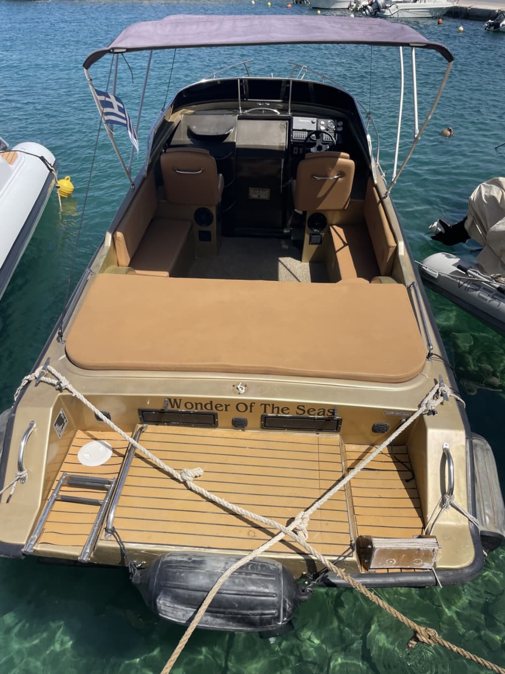 Genießen Sie 8 Stunden auf einem Motorboot in Heraklion