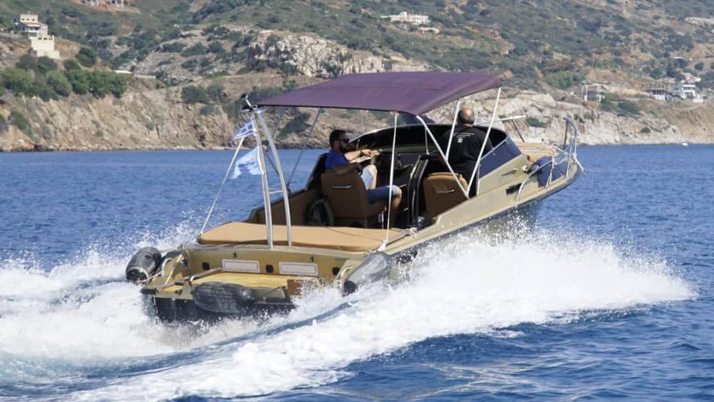 Genießen Sie 8 Stunden auf einem Motorboot in Heraklion