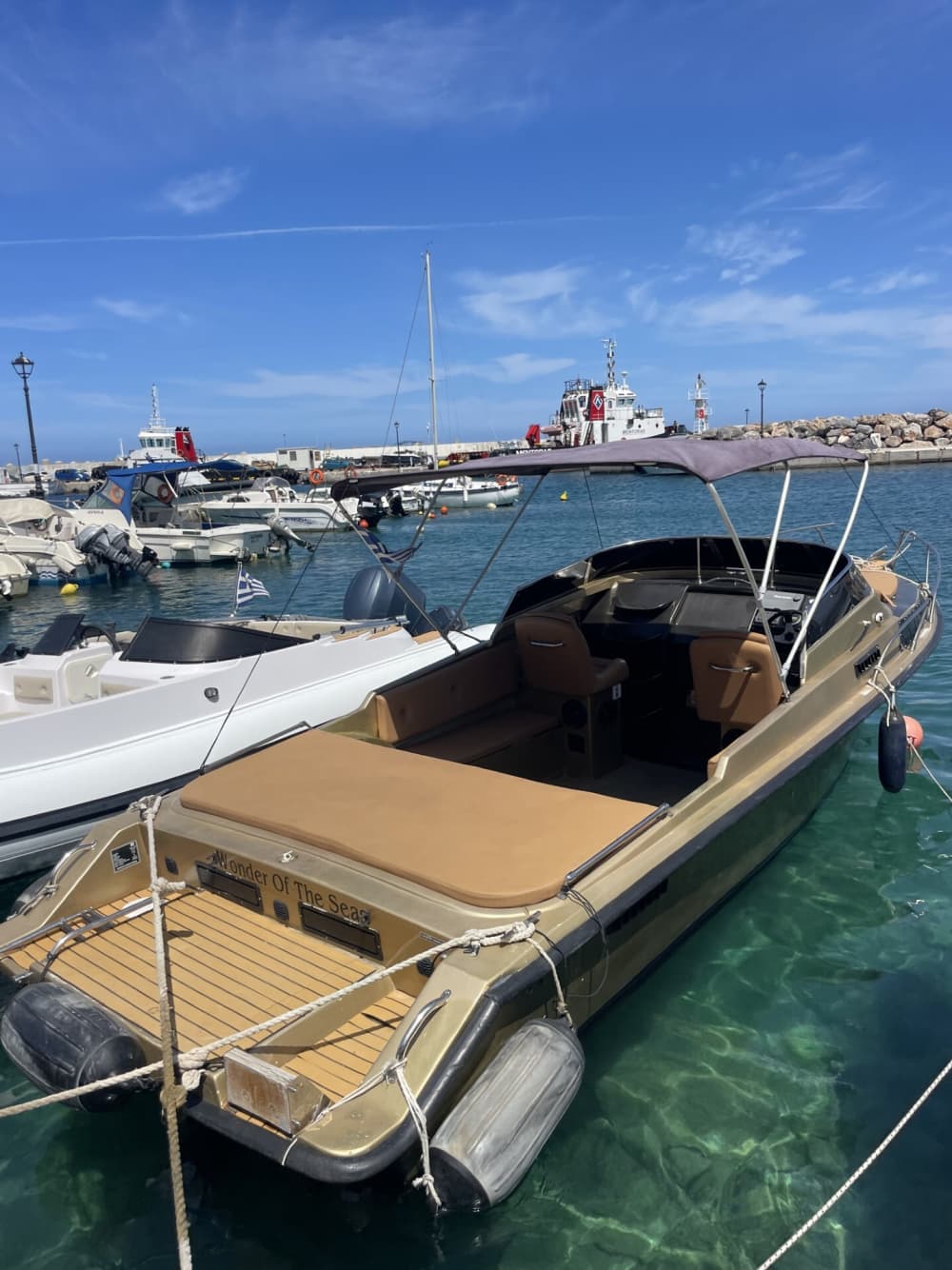 Genießen Sie 8 Stunden auf einem Motorboot in Heraklion