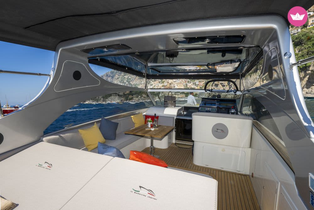 Amalfi Coast Vibes: Full-Day Experience by Private Boat