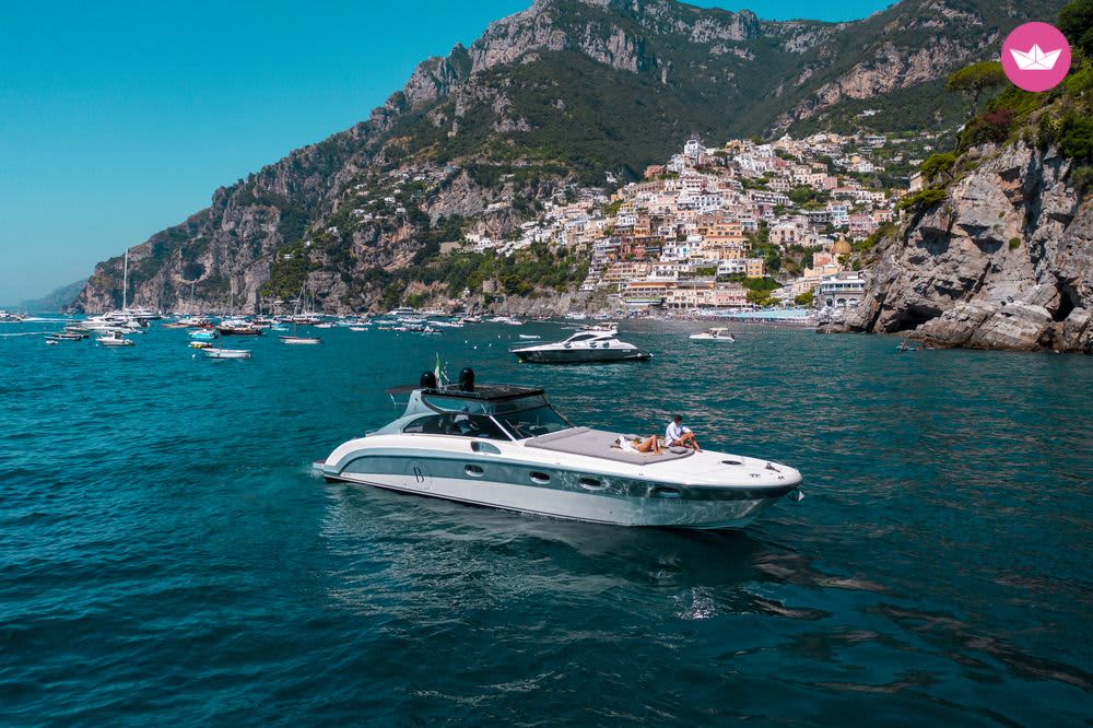 Capri: Privat 7-timmars båttur med drycker och tid på ön