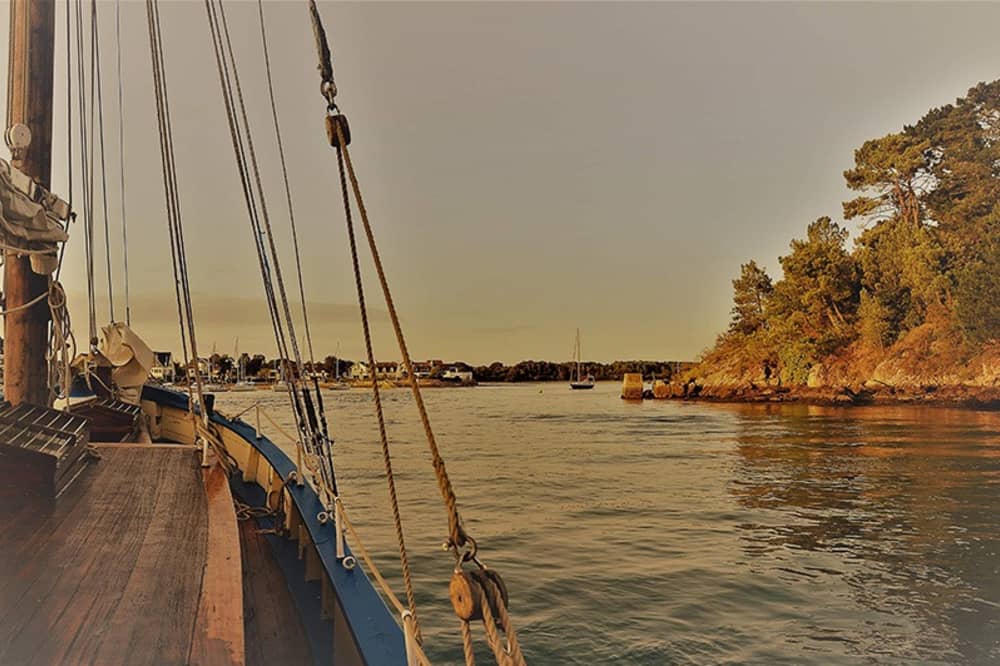 Le meilleur de Vannes se découvre sur l'eau : une journée privée complète en voilier