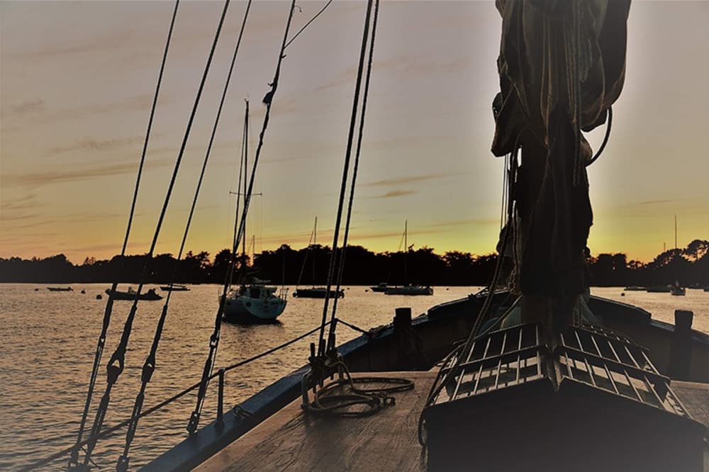 Le meilleur de Vannes se découvre sur l'eau : une journée privée complète en voilier