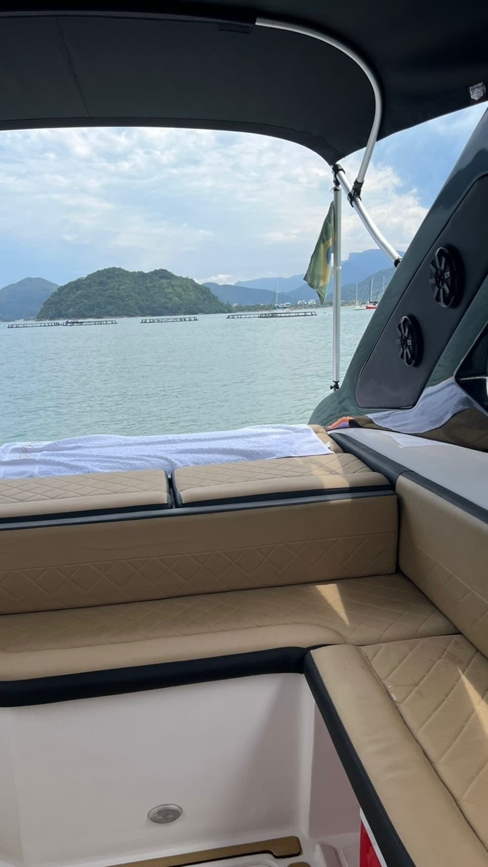 Ontdek Ubatuba tijdens een dagtocht op een motorboot.