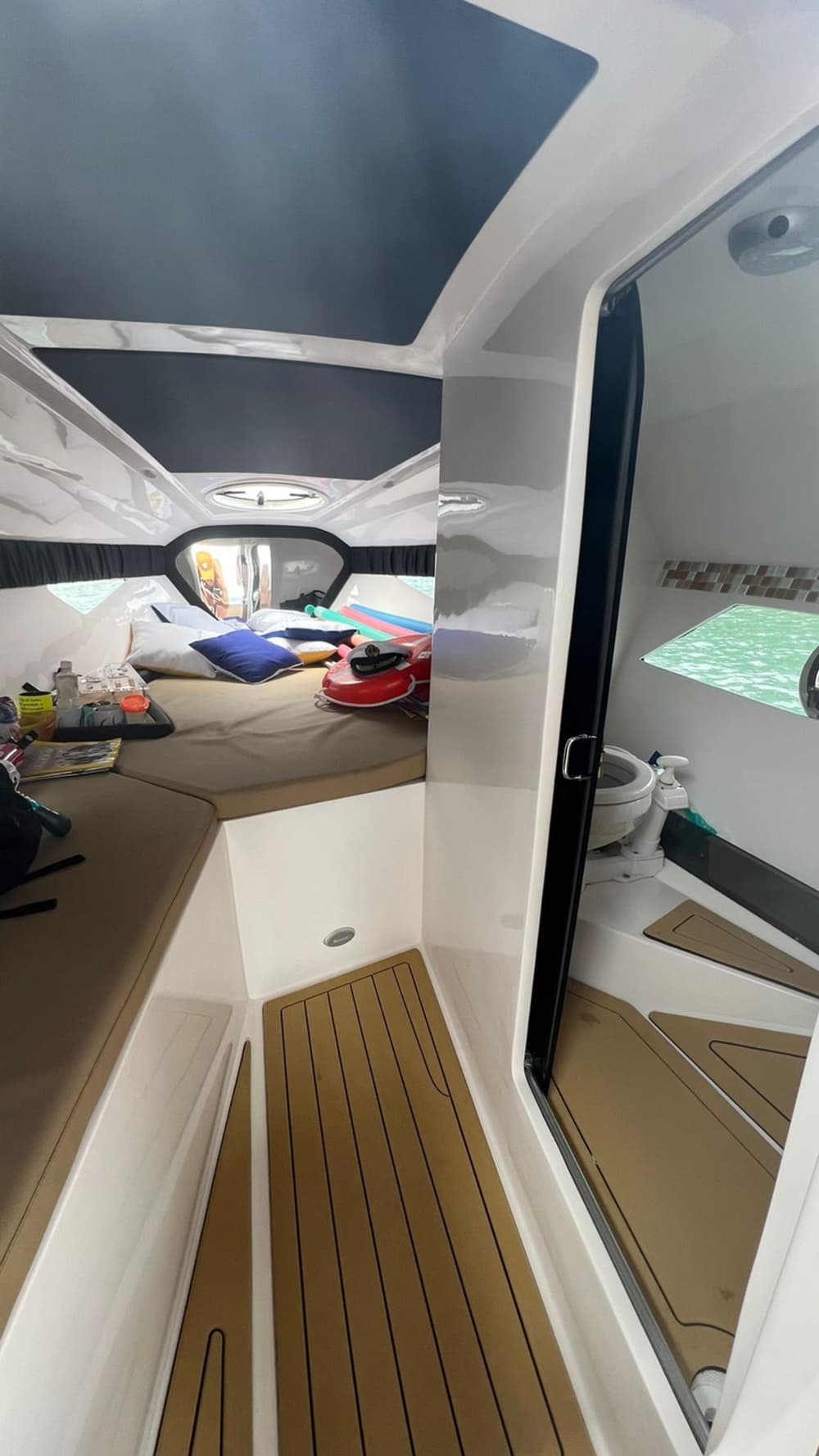 Ontdek Ubatuba tijdens een dagtocht op een motorboot.