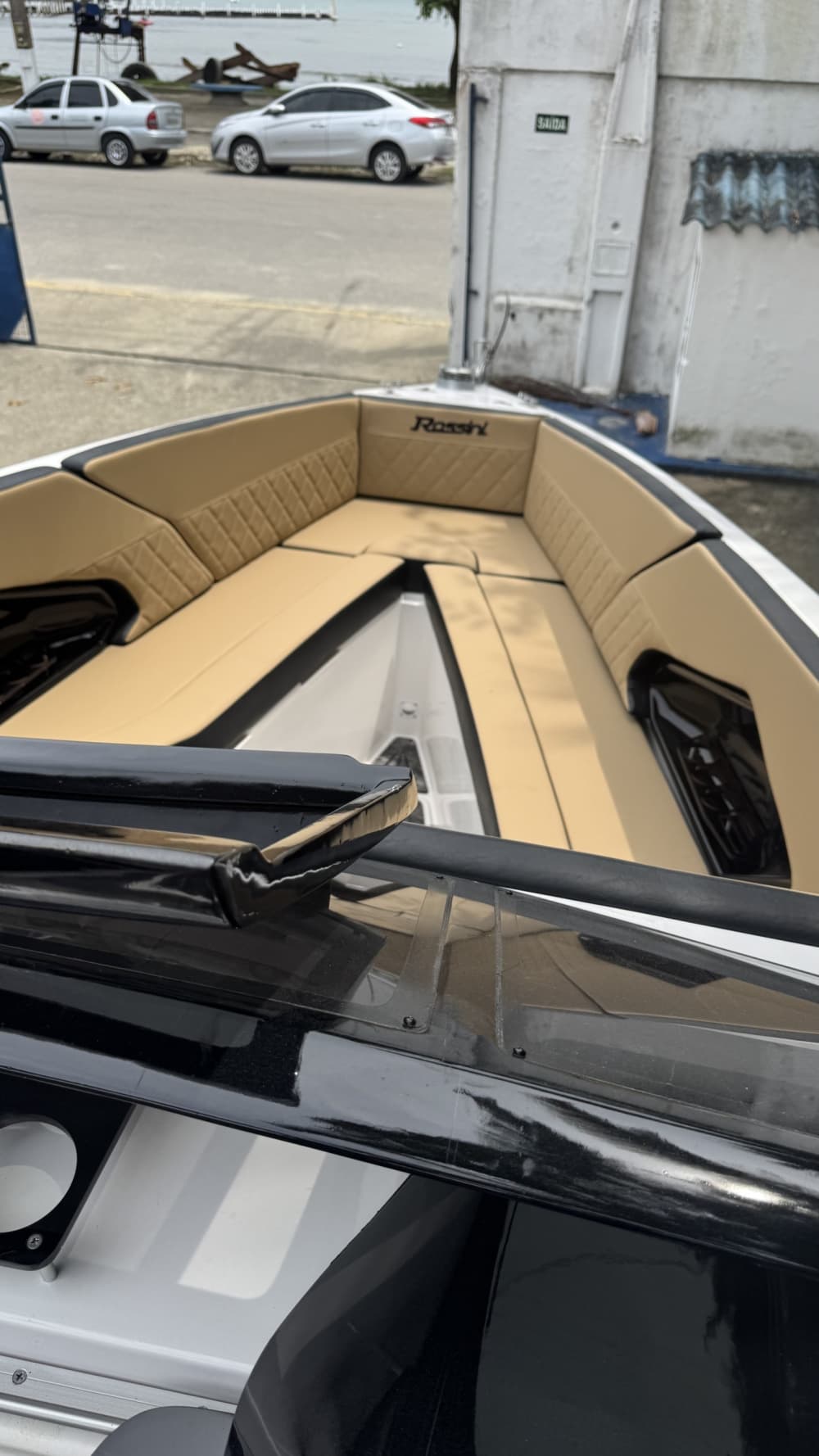 Ontdek Ubatuba tijdens een dagtocht op een motorboot.