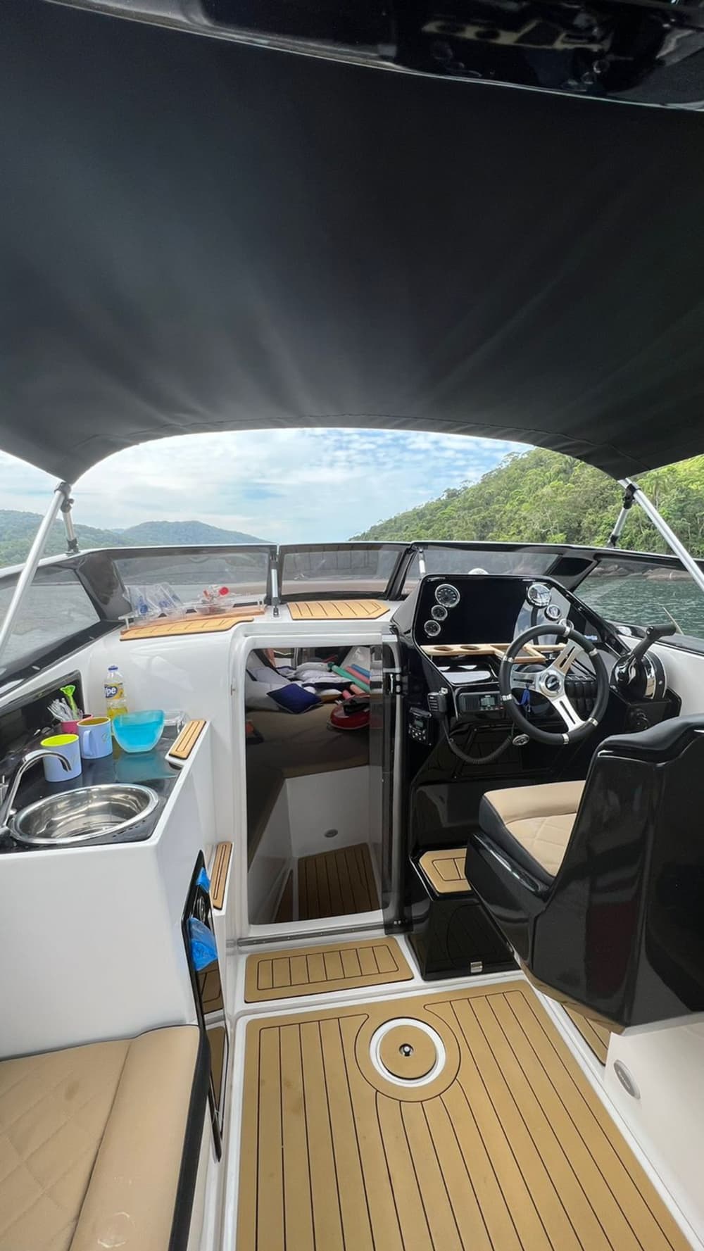 Ontdek Ubatuba tijdens een dagtocht op een motorboot.