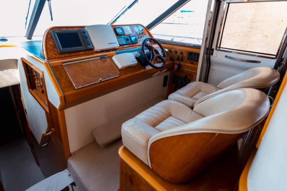 70-Fuß-Viking-Sonnenuntergangsfahrt in Cartagena – Privates Flybridge-Yacht-Erlebnis