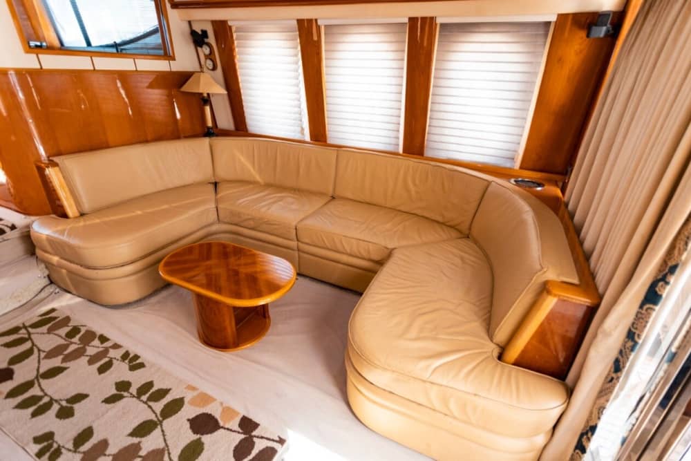 70-Fuß-Viking-Sonnenuntergangsfahrt in Cartagena – Privates Flybridge-Yacht-Erlebnis