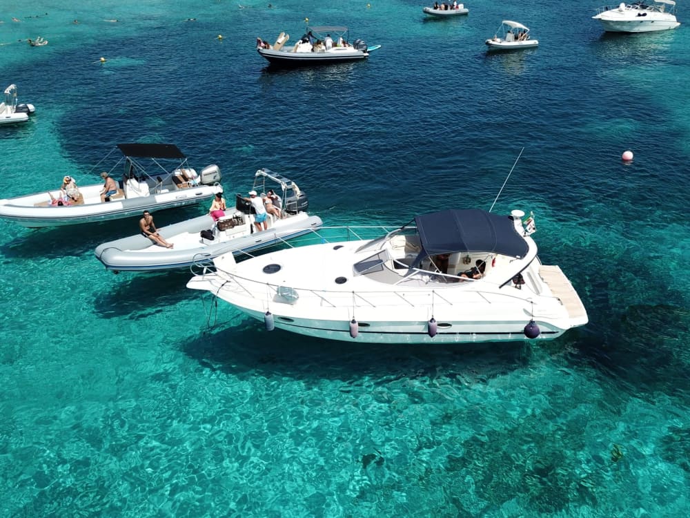 Scopello y calas escondidas: excursión en barco de medio día