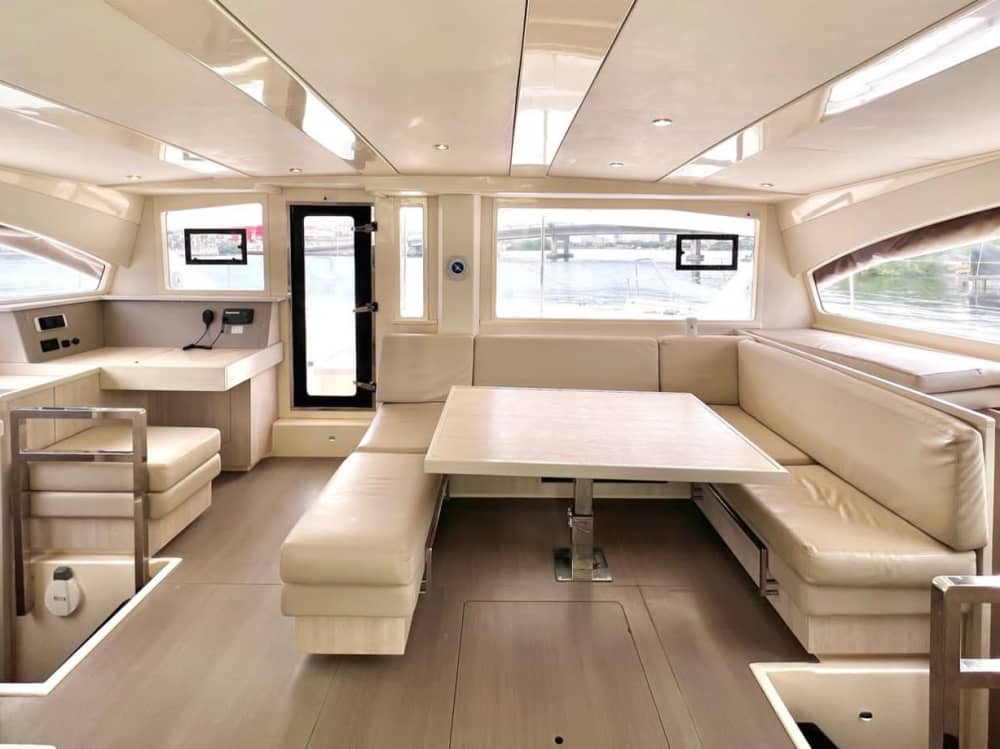 Explorez Carthagène et profitez d'une journée complète de navigation en catamaran.