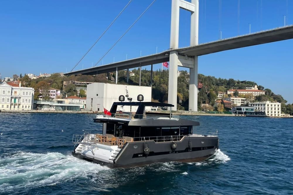 Private Yacht Organisation Up to 56 People