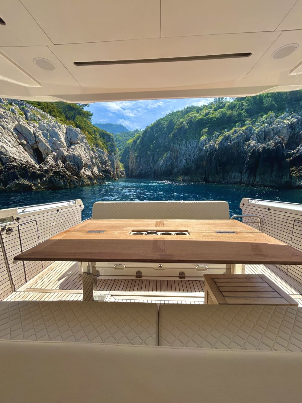 Cruzeiro Exclusivo pela Costa Amalfitana – Um Dia de Elegância, Beleza e Joias Escondidas