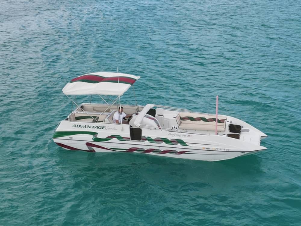Your day in La Paz: Rent a motorboat for 8h of discovery
