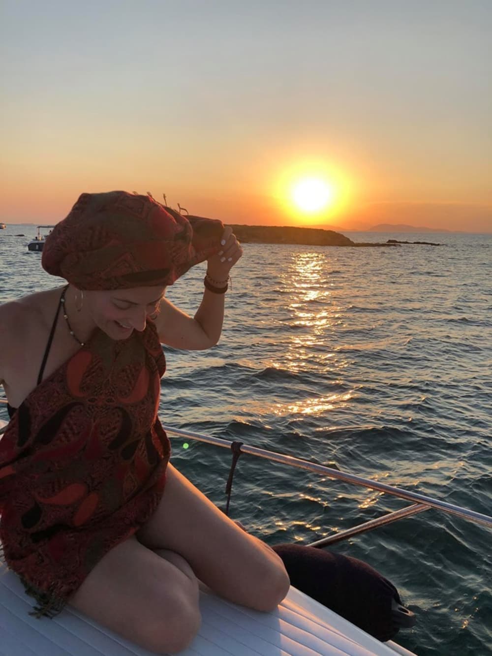 Golden Hour Escape: 3-Hour Sunset Cruise