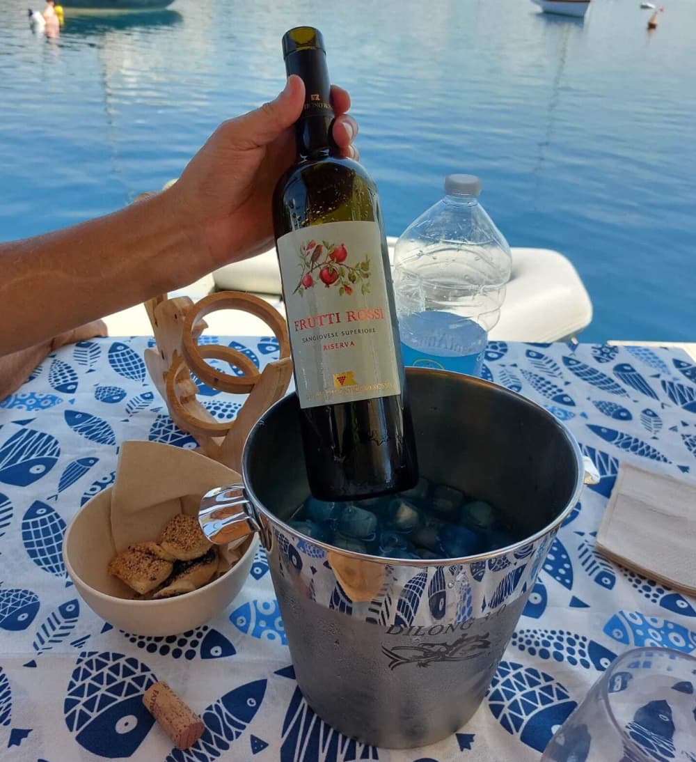 Ganztägiges Segelerlebnis auf einem Katamaran in Rom