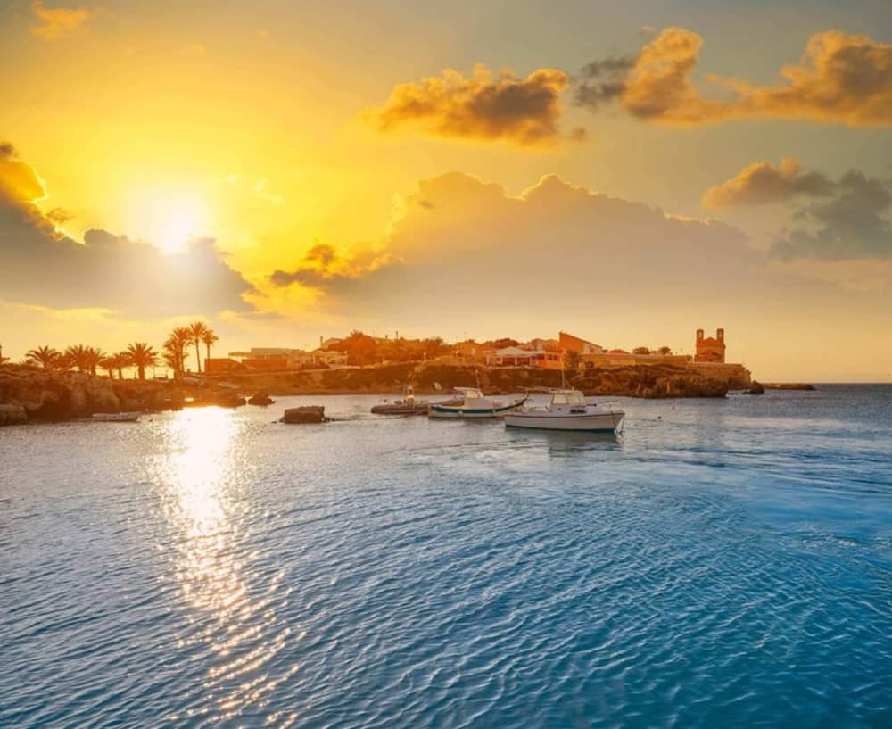 Altea, Benidorm y Calpe Sea Escape: Vuestro Yate Exclusivo Costa Blanca y Playas (8h)