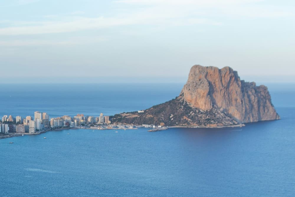 Altea, Benidorm y Calpe Sea Escape: Vuestro Yate Exclusivo Costa Blanca y Playas (8h)