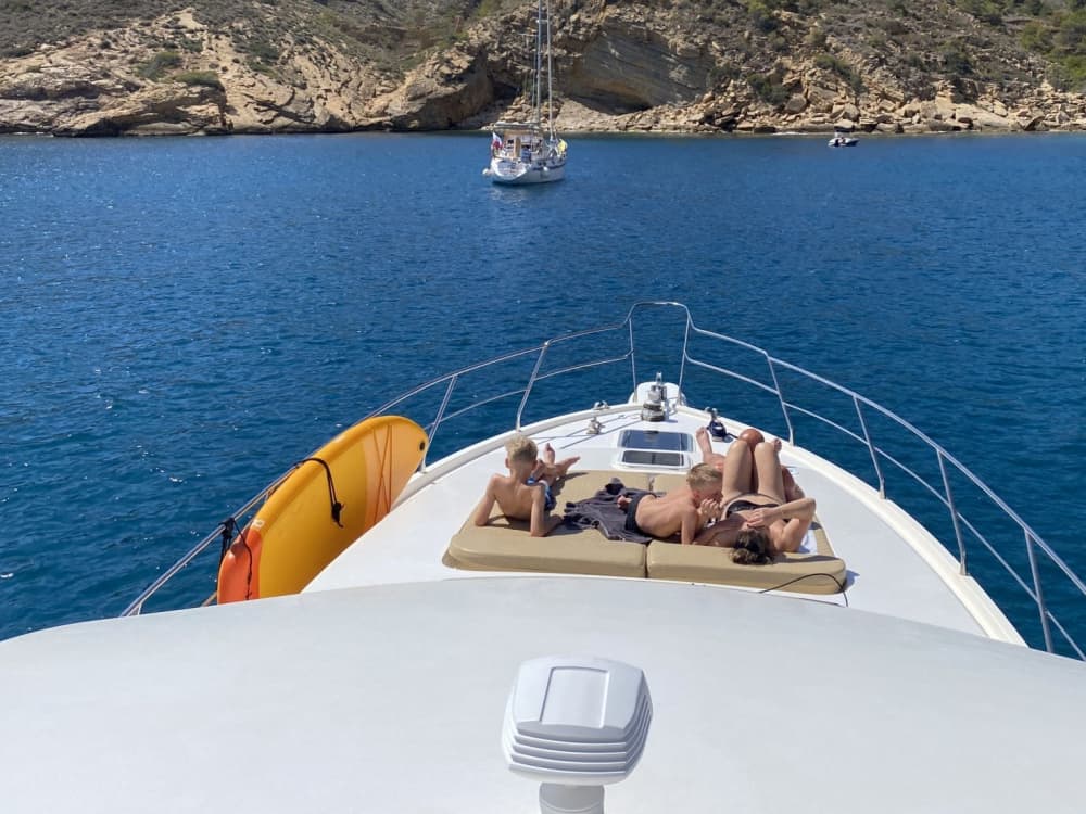 Prywatny jacht w Altei: Magia Costa Blanca z jedzeniem i napojami (8 godz.)