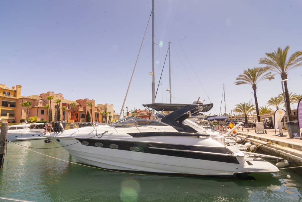 3h30 para descobrir Sotogrande em uma lancha.