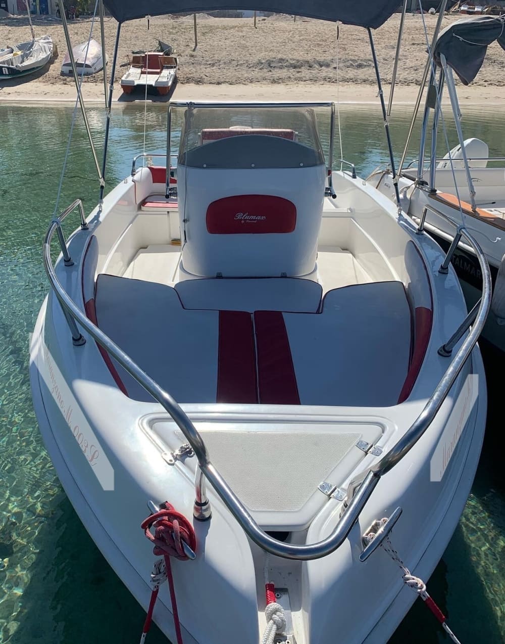 Ihr privates Motorboot für einen Tag rund um San Vito Lo Capo