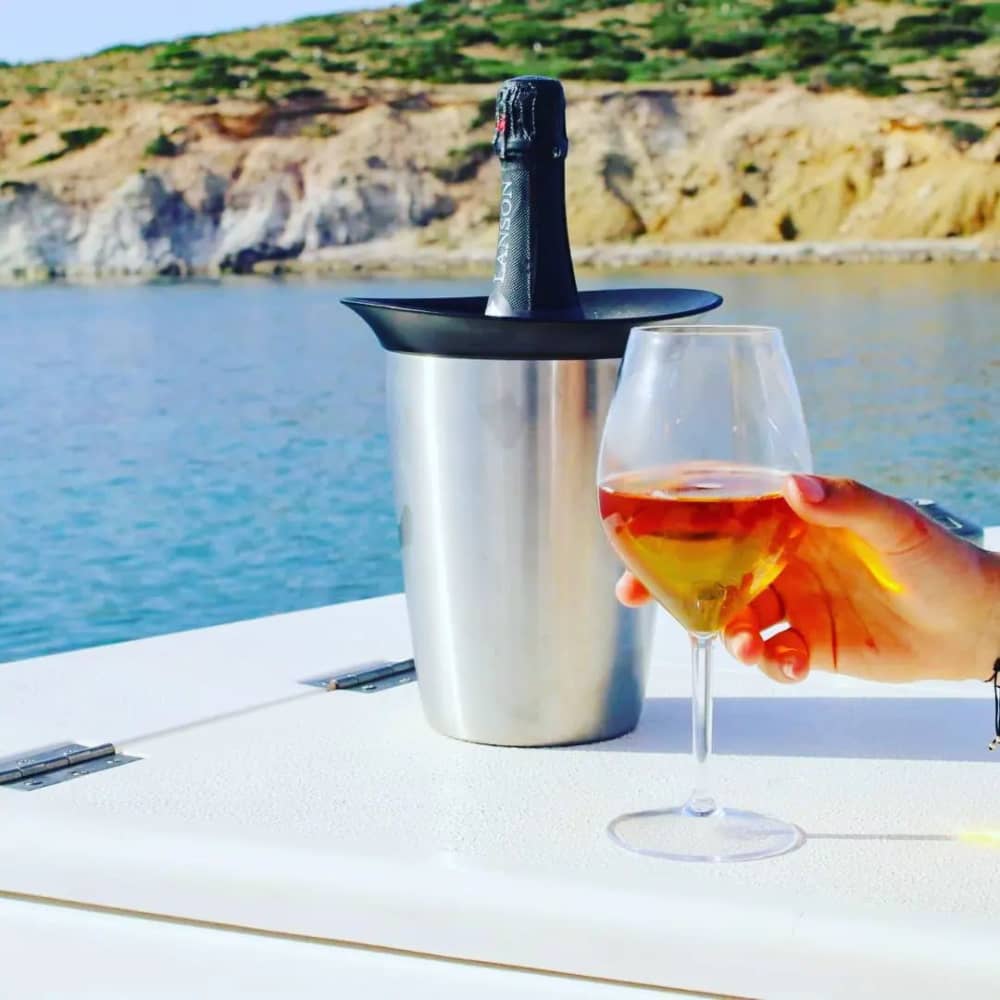 Découverte de Paros en demi-journée : Votre courte escapade en bateau à moteur