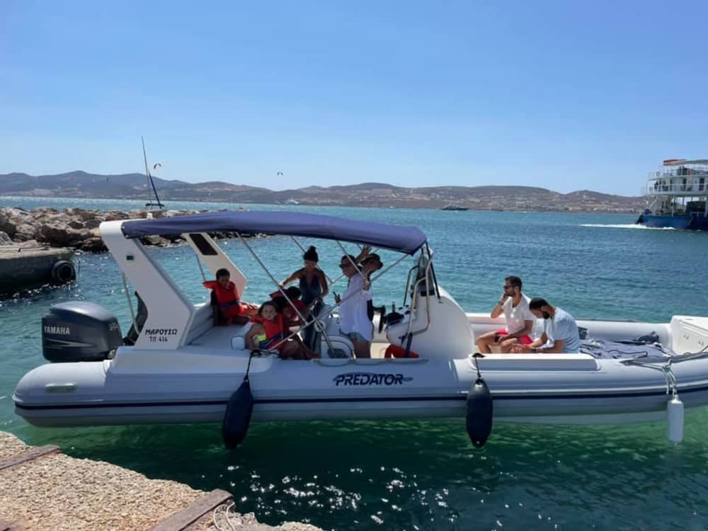 Découverte de Paros en demi-journée : Votre courte escapade en bateau à moteur