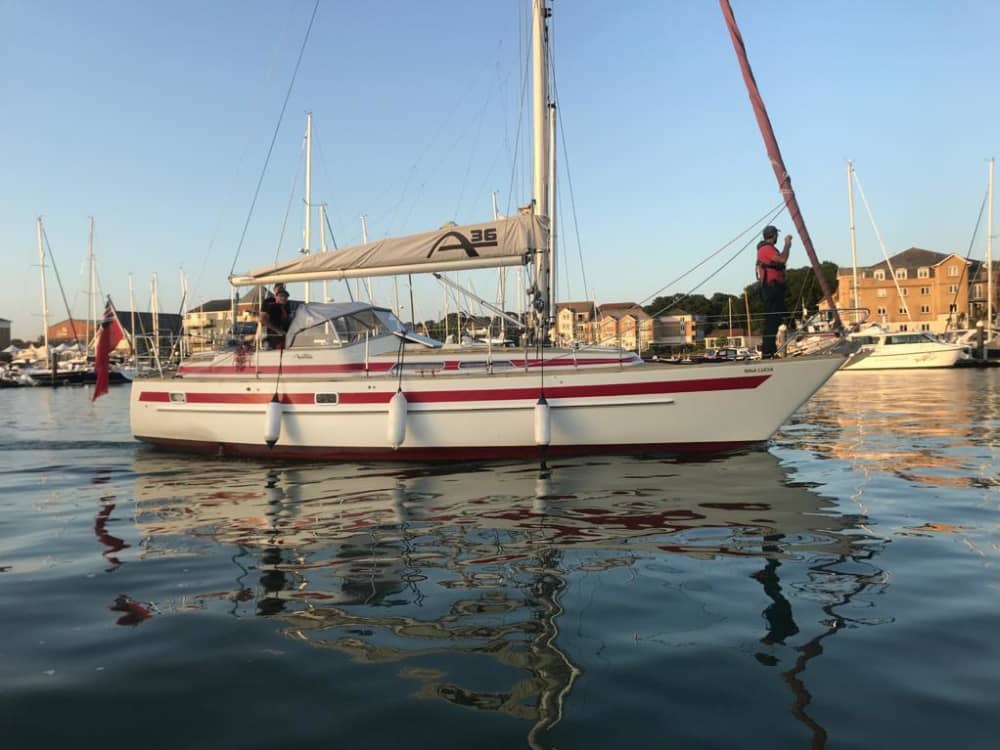 Heldagssegelbåtsuthyrning i Gosport