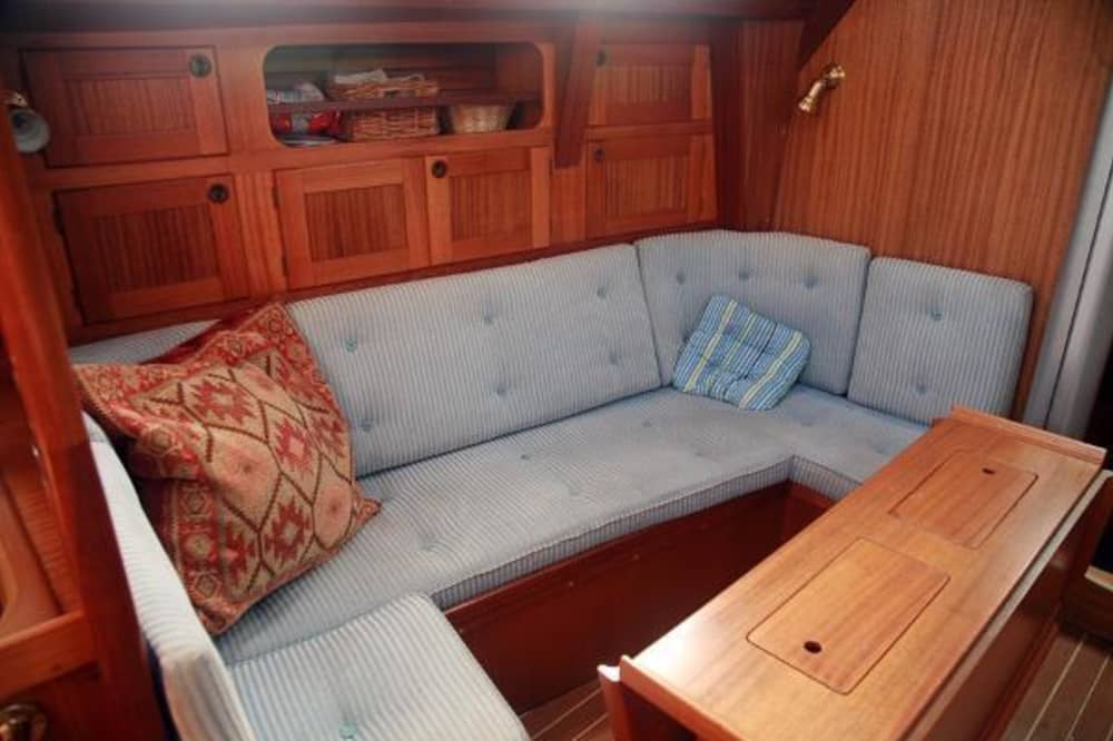 Heldagssegelbåtsuthyrning i Gosport