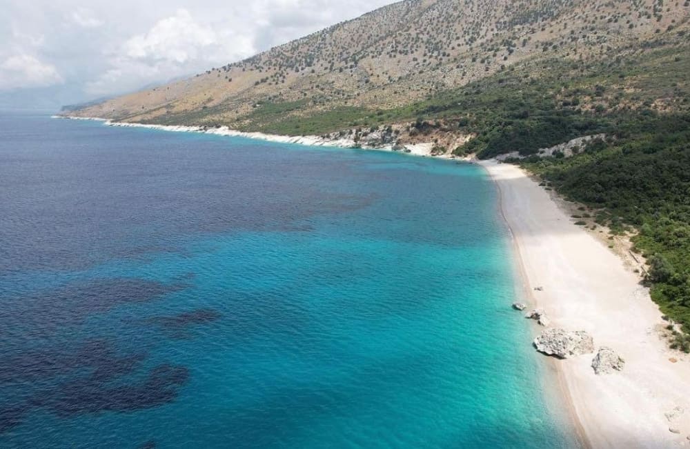 Découverte de Sarandë en demi-journée : Votre courte escapade en bateau à moteur