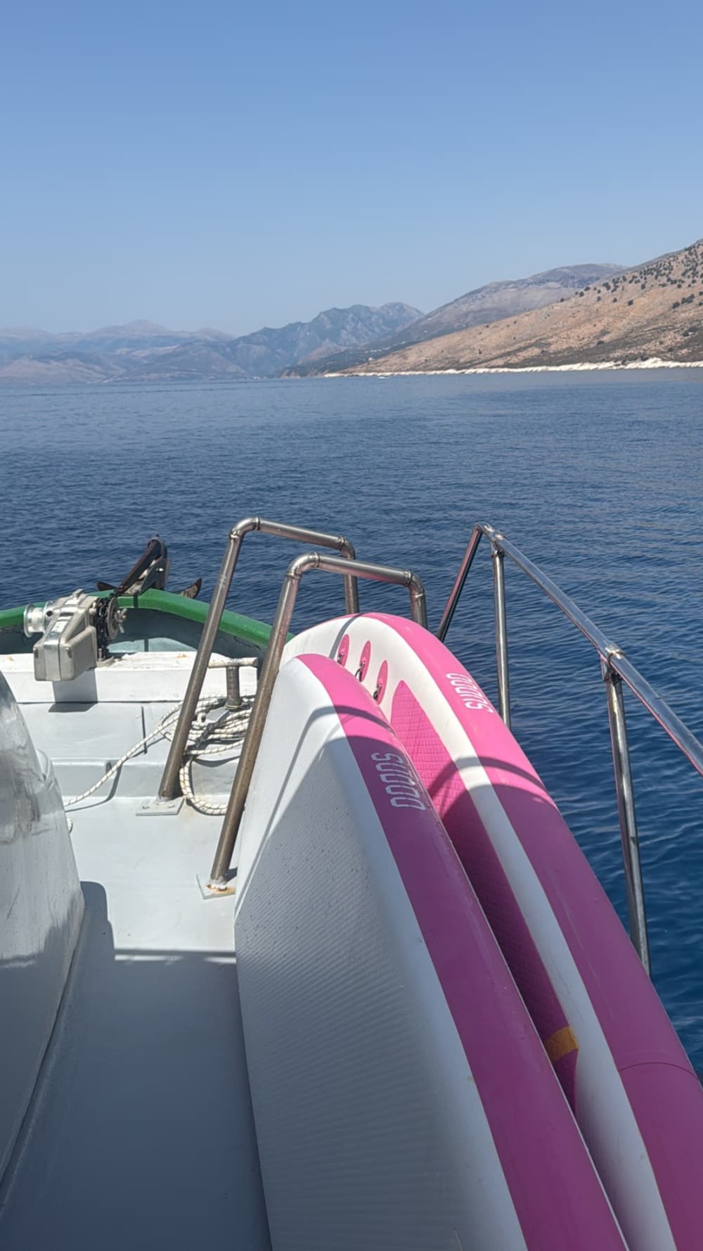 Découverte de Sarandë en demi-journée : Votre courte escapade en bateau à moteur