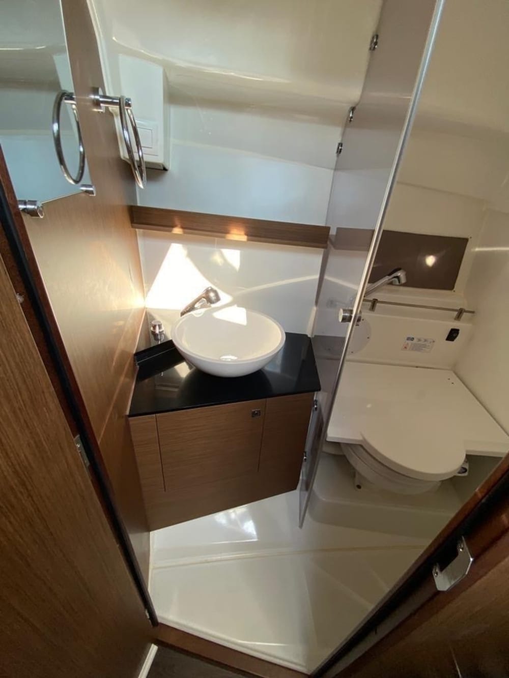 Votre journée à Marseille : Louez un bateau à moteur pour une journée complète de découverte