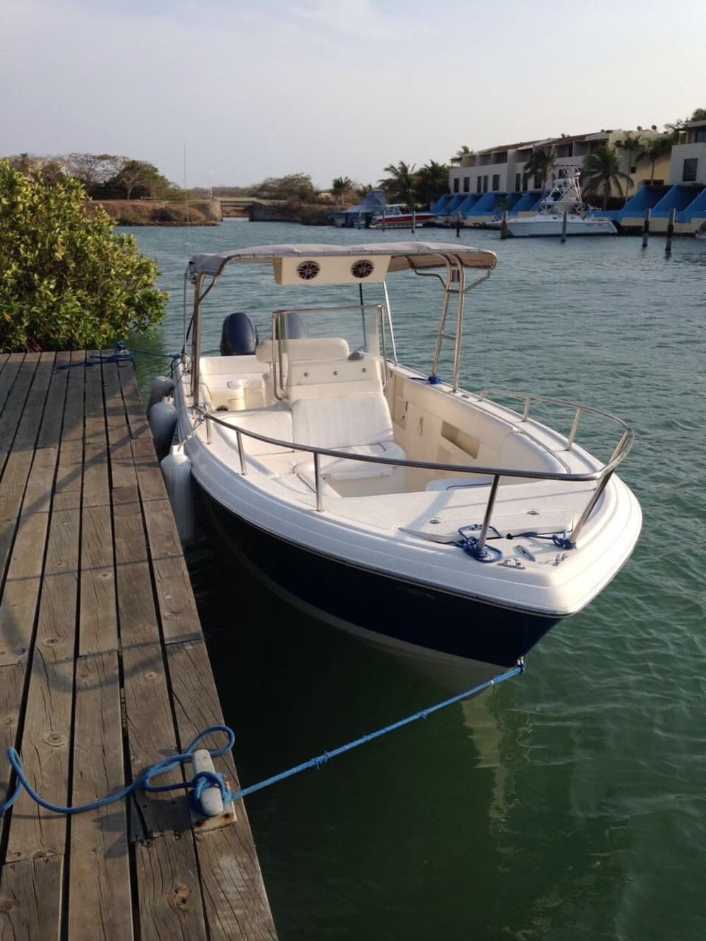 Profitez d'une journée complète sur un bateau à moteur à Carthagène