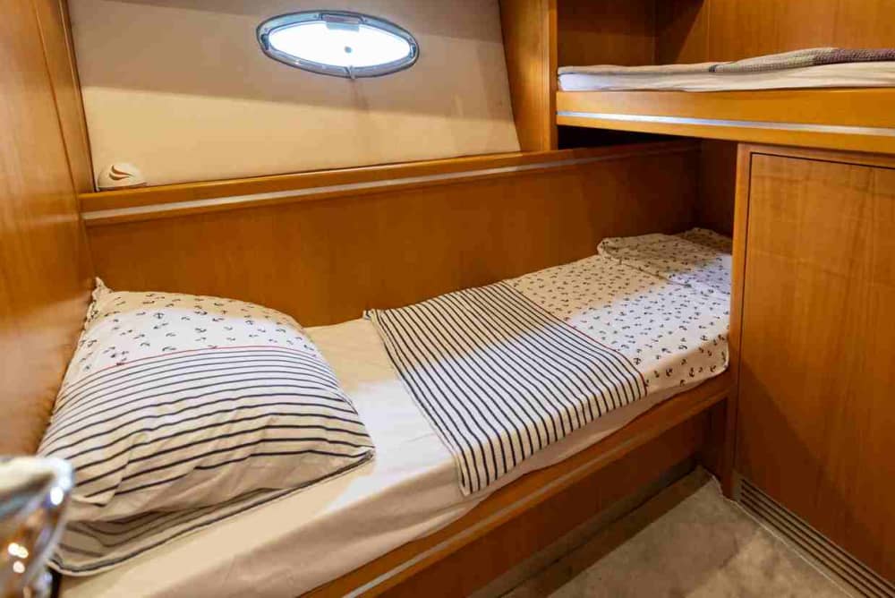 Wspaniałe wrażenia z rejsu jachtem deluxe / Numarine 55