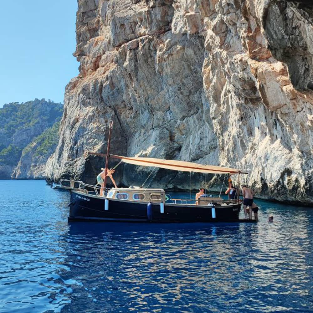 A Full-Day Adventure: Formentor, Cala Figuera & the North of Mallorca
