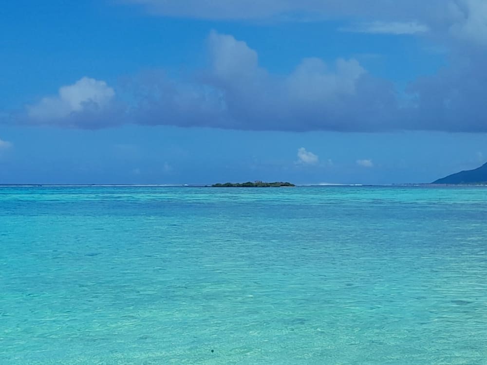 Noleggia una barca a motore per 3 ore di divertimento.