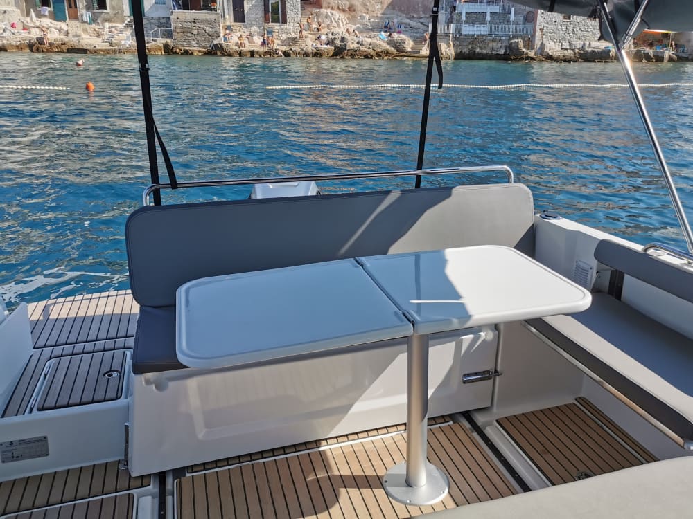 Całodniowa wycieczka na archipelag Rovinj: dzień odkryć, relaksu i magii
