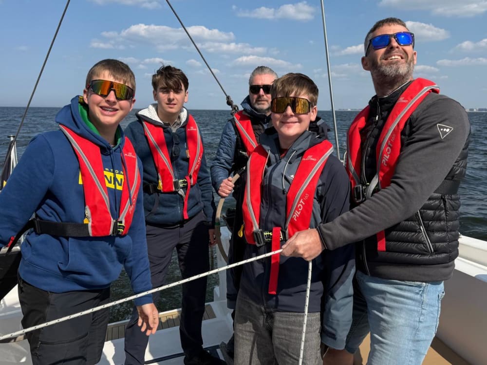Full-day sailing experience in Nieuwpoort