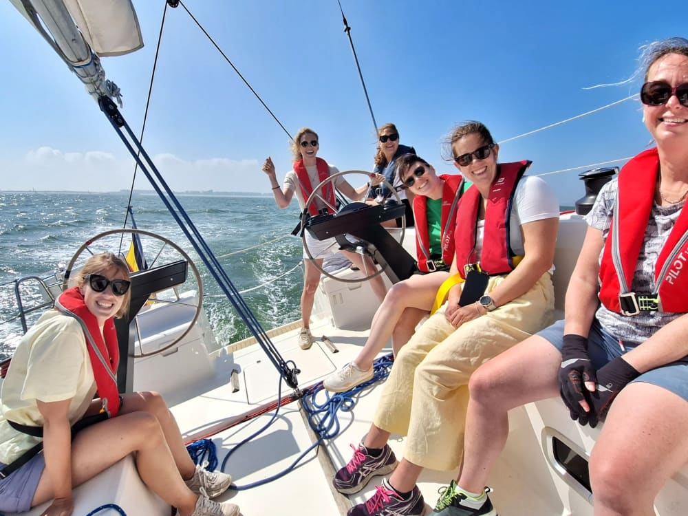 Full-day sailing experience in Nieuwpoort