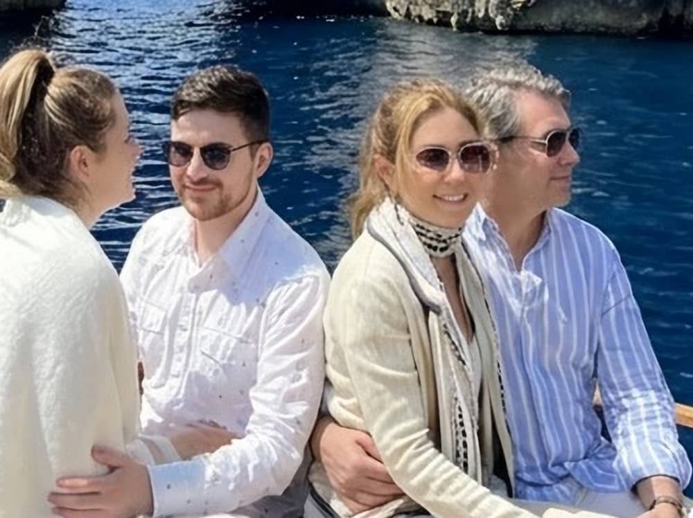 All Inclusive Full Day Capri Boat Tour from Sorrento with Disembarking to visit the Piazzetta