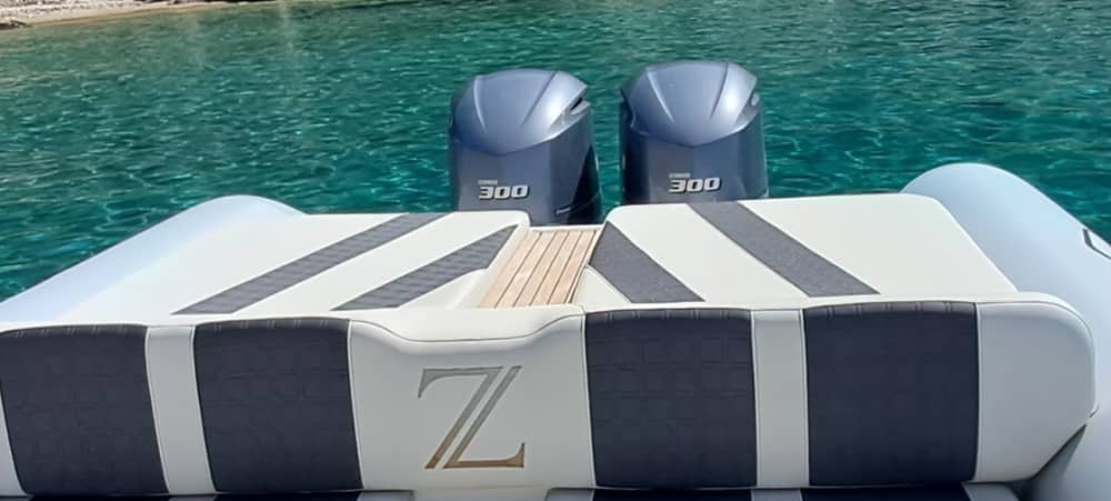 Żegluj z bogami: Jeden dzień na odkrycie Paros na motorówce