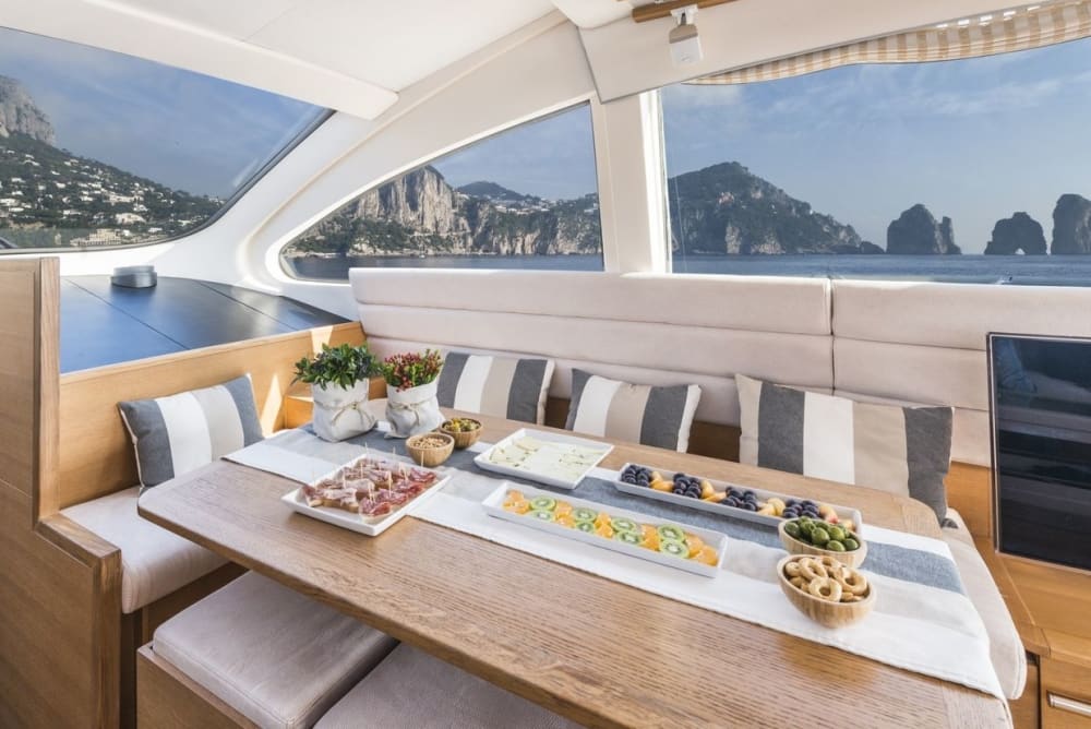 Ischia et Procida par la mer : une excursion panoramique d'une journée sur l'île