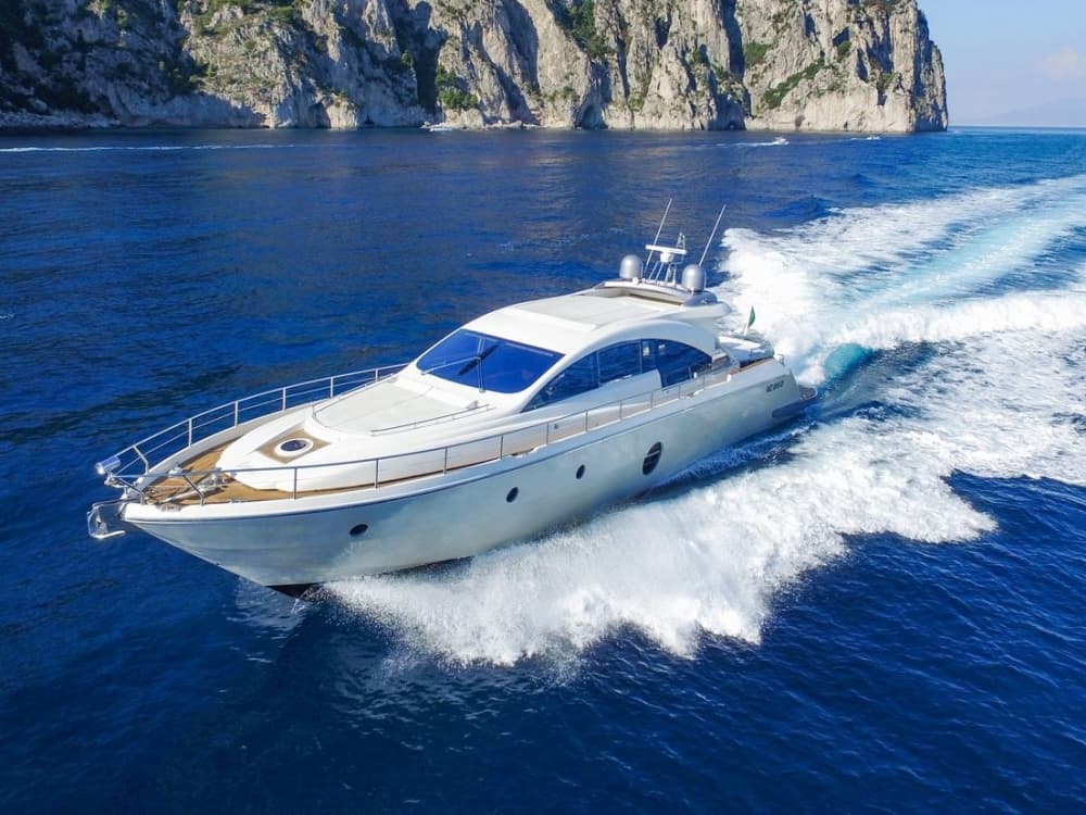 Ischia et Procida par la mer : une excursion panoramique d'une journée sur l'île