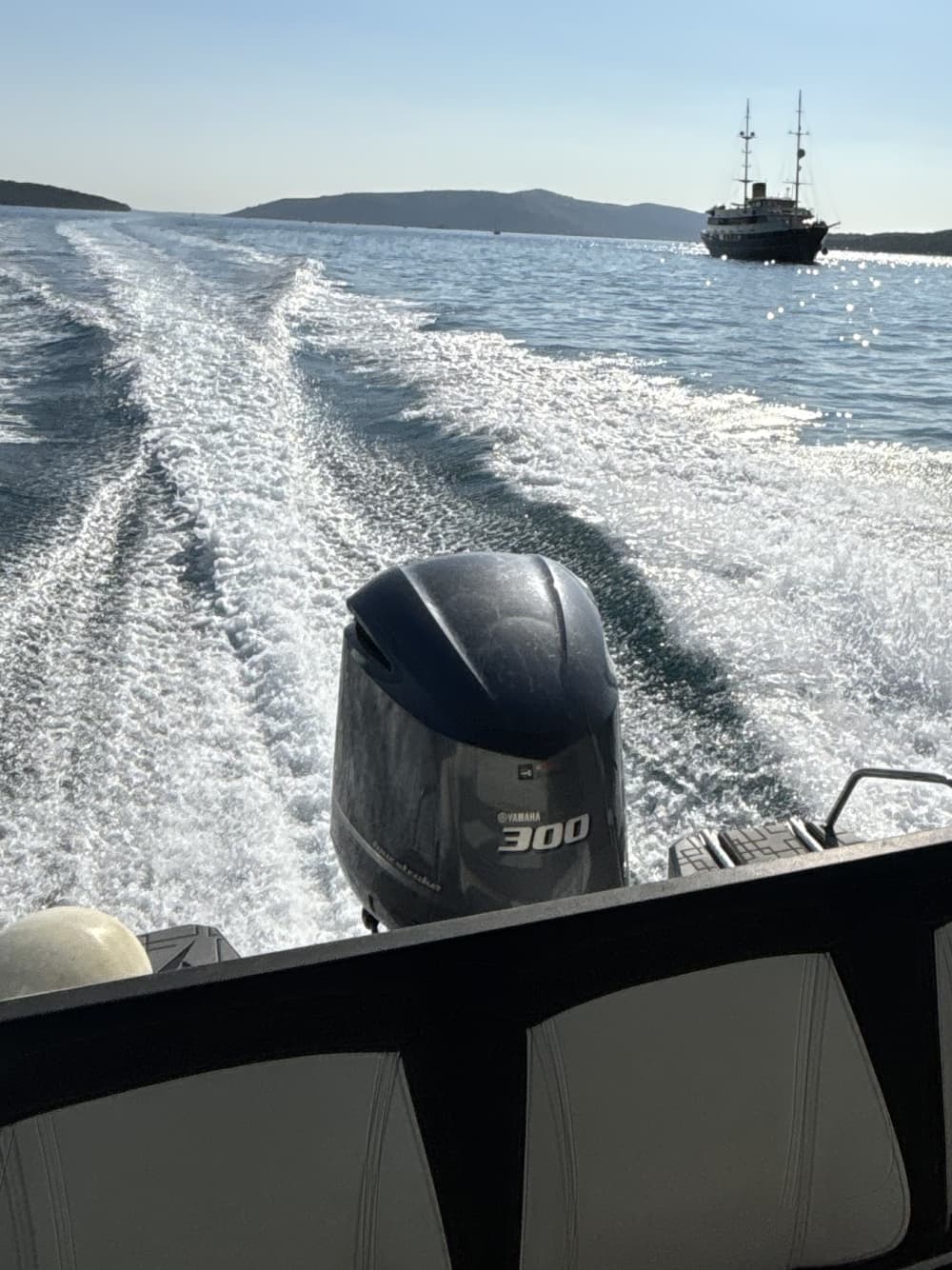 Escapada personalizada de medio día de isla en isla: 3 islas impresionantes