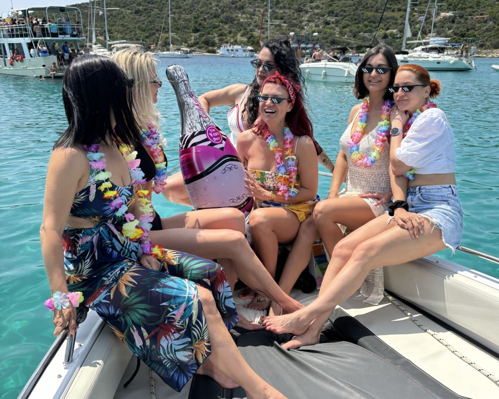 Escapada personalizada de medio día de isla en isla: 3 islas impresionantes