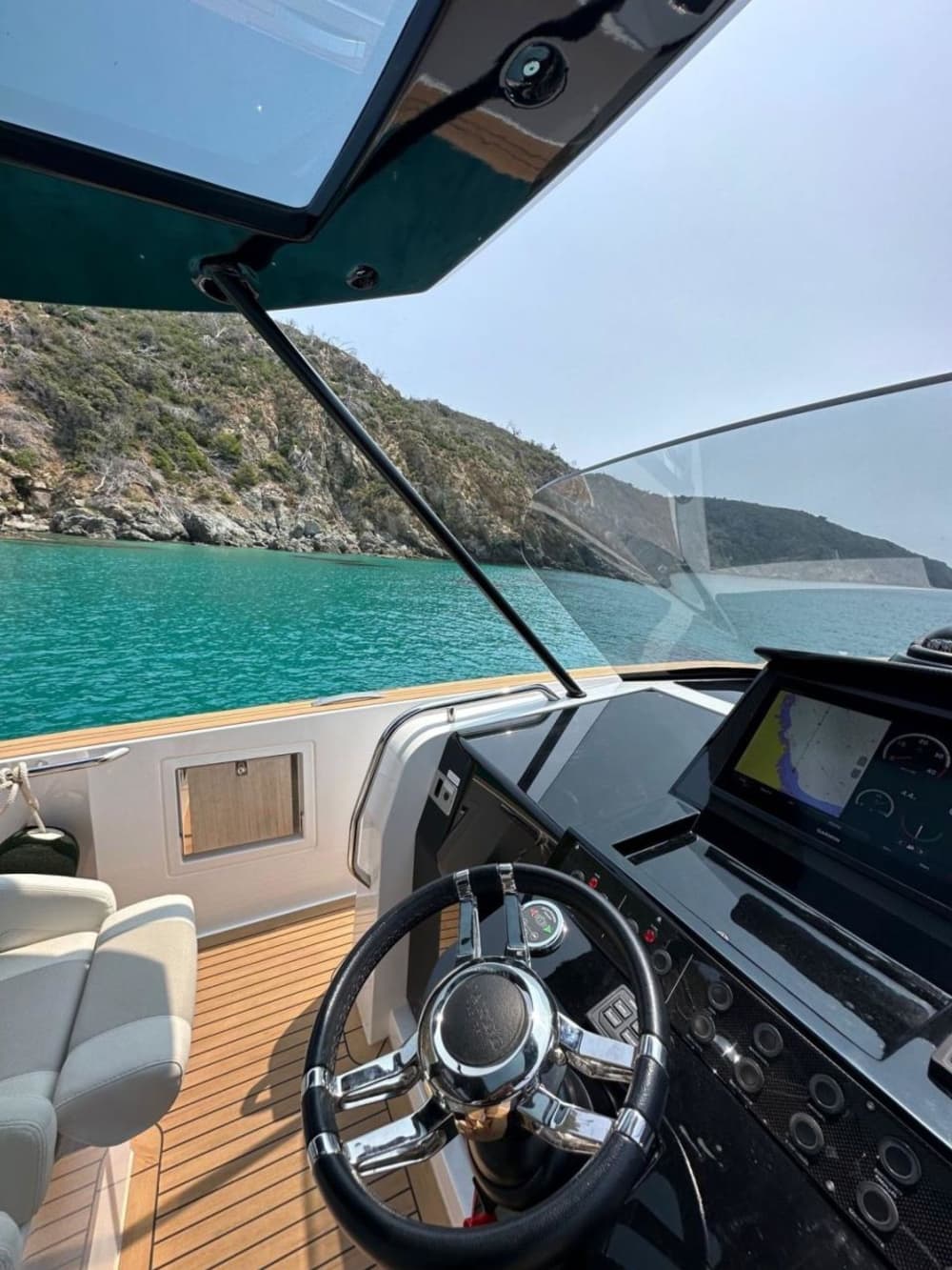 Escape to the sea in the heart of the Gulf of Saint-Tropez