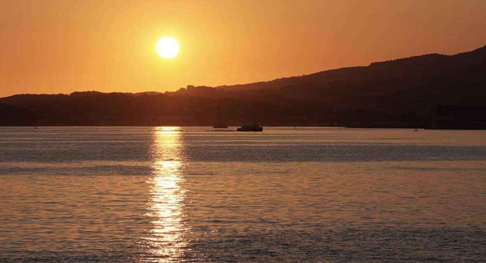 Sunset stroll in the Gulf of Saint-Tropez